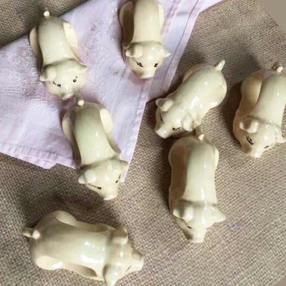 Glass Pig Napkin Rings - Picture 3 of 9